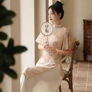 Rožinė, siuvinėta ilgai sluoksniuotos Aodai Cheongsam trumpas rankovės Kinų stiliaus moteriška vasaros dienos vakare tradicinis Kinų suknelė